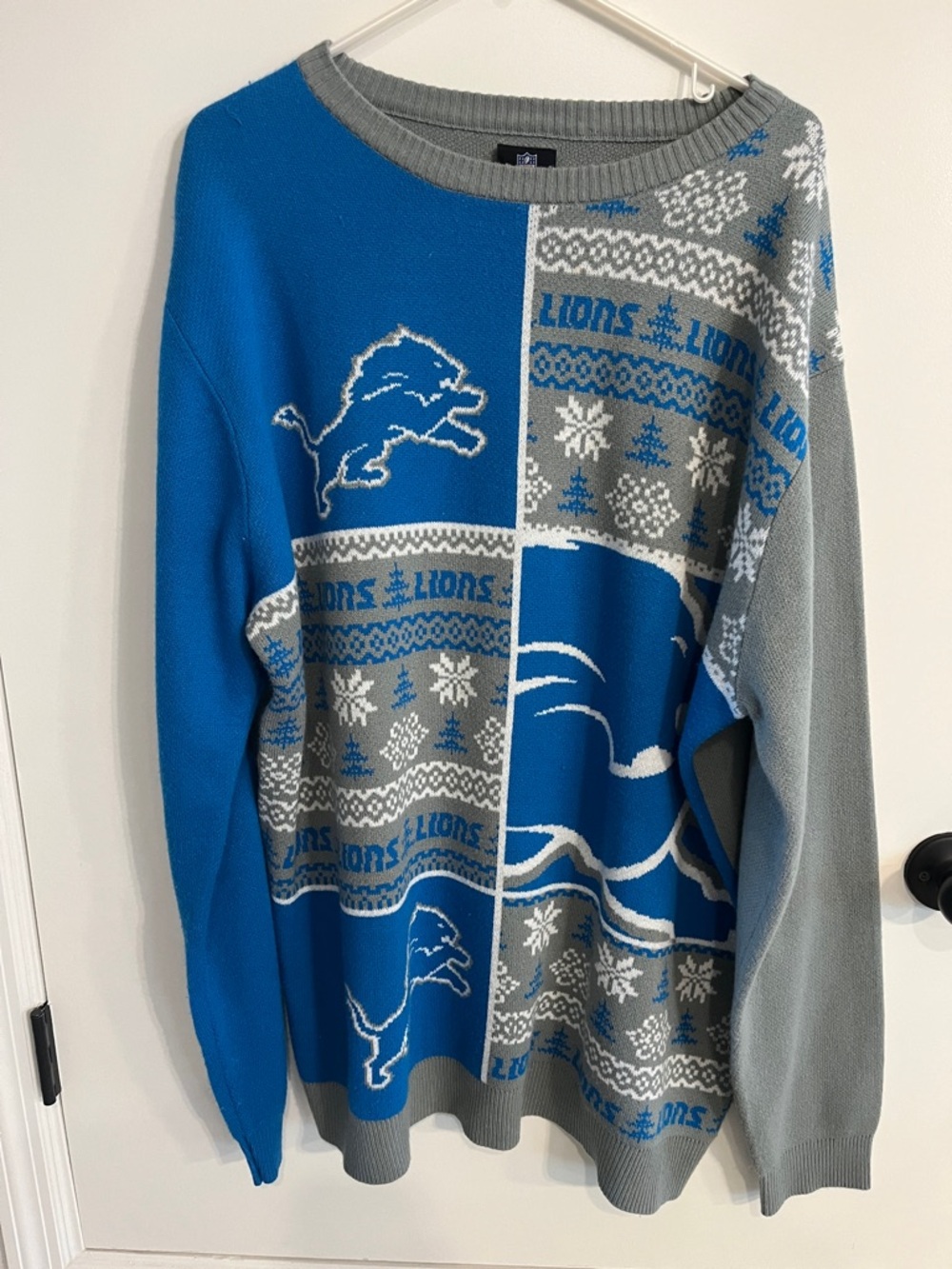 Men’s size 2XL Detroit Lions Sweater